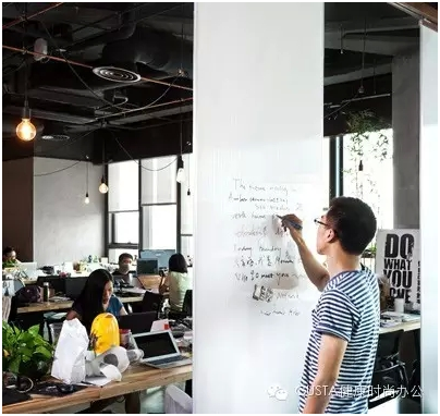 職員辦公區(qū)