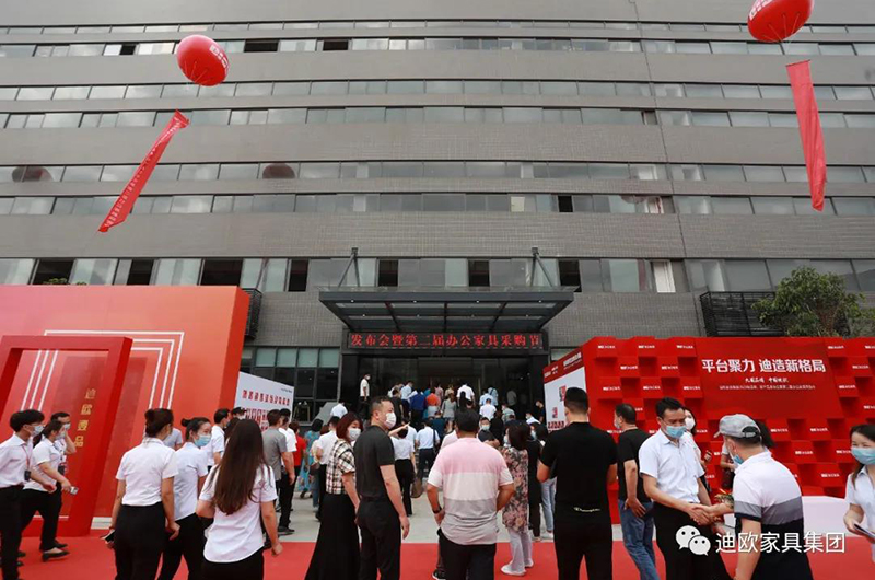 客戶進場體驗全新工程展廳 客戶進場體驗全新工程展廳