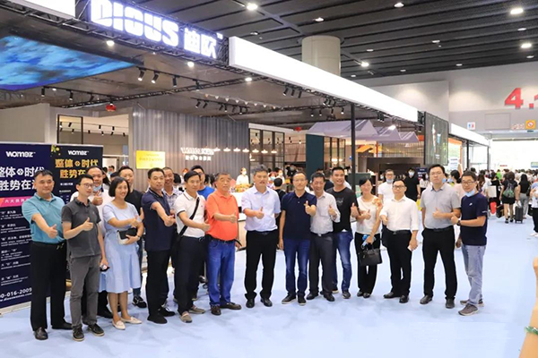 江門市新會區睦洲鎮黨委書記陳振平、鎮長鐘偉堅等領導一行