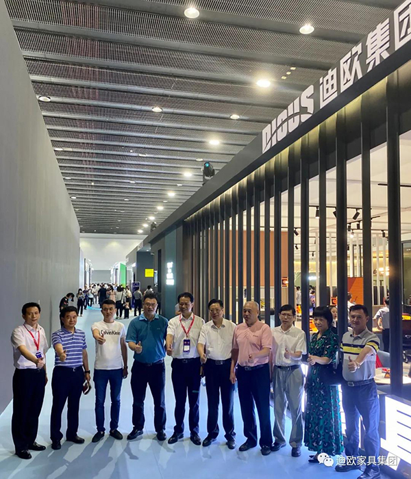 江門、中山兩地市、鎮和行業協會領導一行