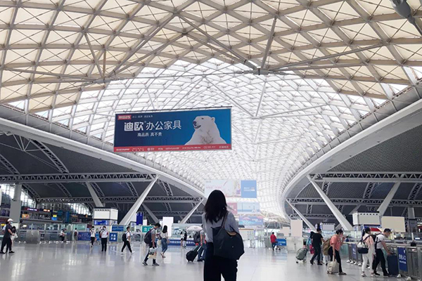 迪歐家具大規(guī)模的廣告投放 迪歐家具大規(guī)模的廣告投放