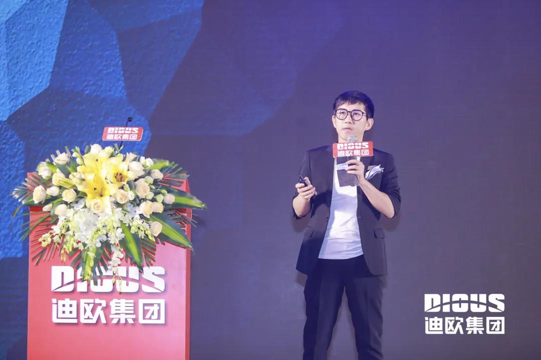 茗閑悠品負(fù)責(zé)人楊坤發(fā)言