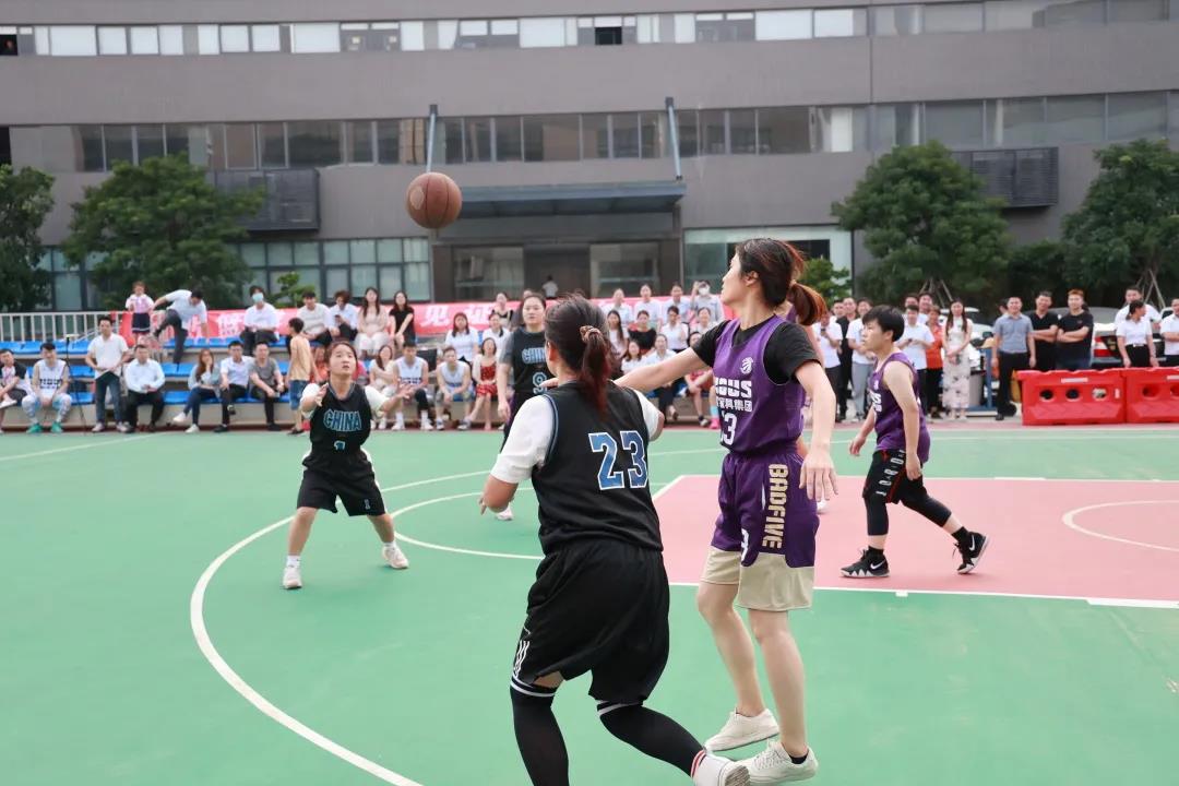 女子組籃球隊(duì)決賽