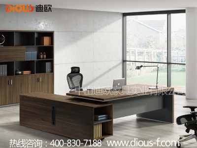 時尚商務總裁總經理2.8米以上大班臺GD-17D24